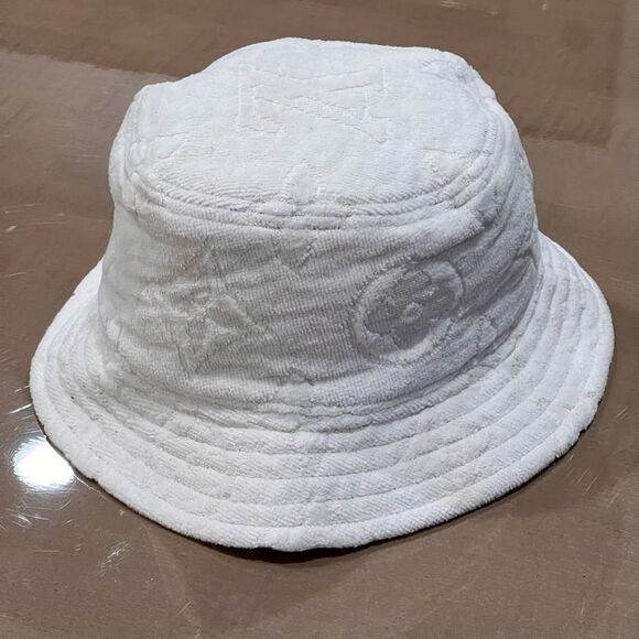 Louis Vuitton Cream Bucket Hat - Picture 3 of 7